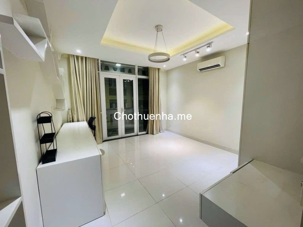Cho Thuê Nhà Nguyên Căn 3 Lầu, 5PN 6WC, Mặt Tiền Hoa Lan – P.2, Q. Phú Nhuận