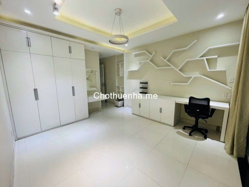 Cho Thuê Nhà Nguyên Căn 3 Lầu, 5PN 6WC, Mặt Tiền Hoa Lan – P.2, Q. Phú Nhuận