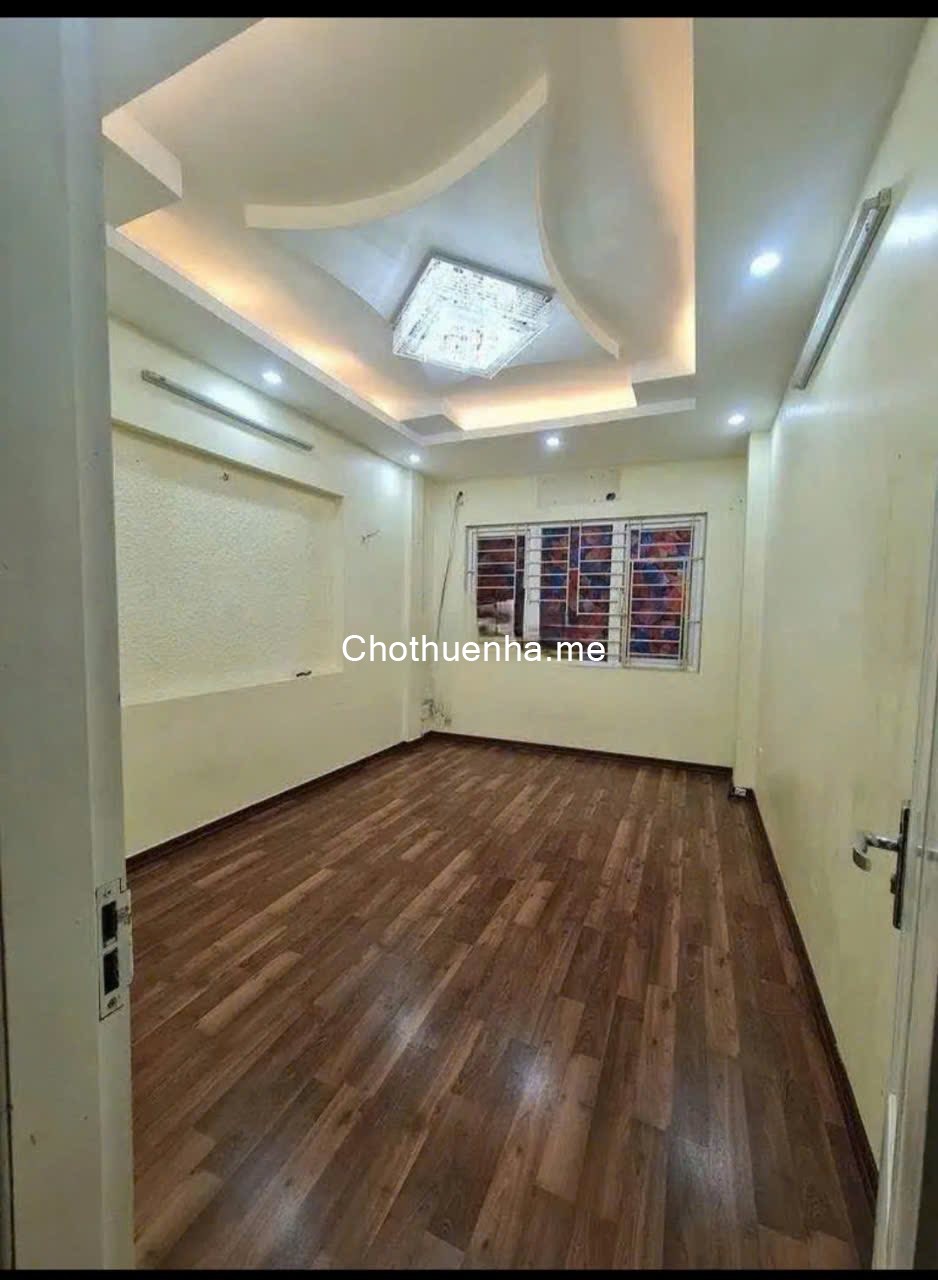 Cho thuê nhà Chợ Khâm Thiên 28m2 x 5 tầng - 3 ngủ - 3vs - 15 triệu