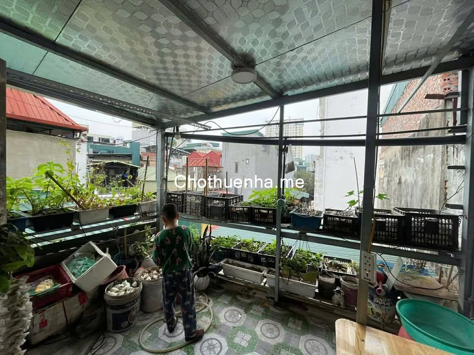 Cho thuê nhà ngõ Bạch Mai 4 tầng x 20m2, 2 ngủ, 2 vệ sinh, 7.5 Triệu