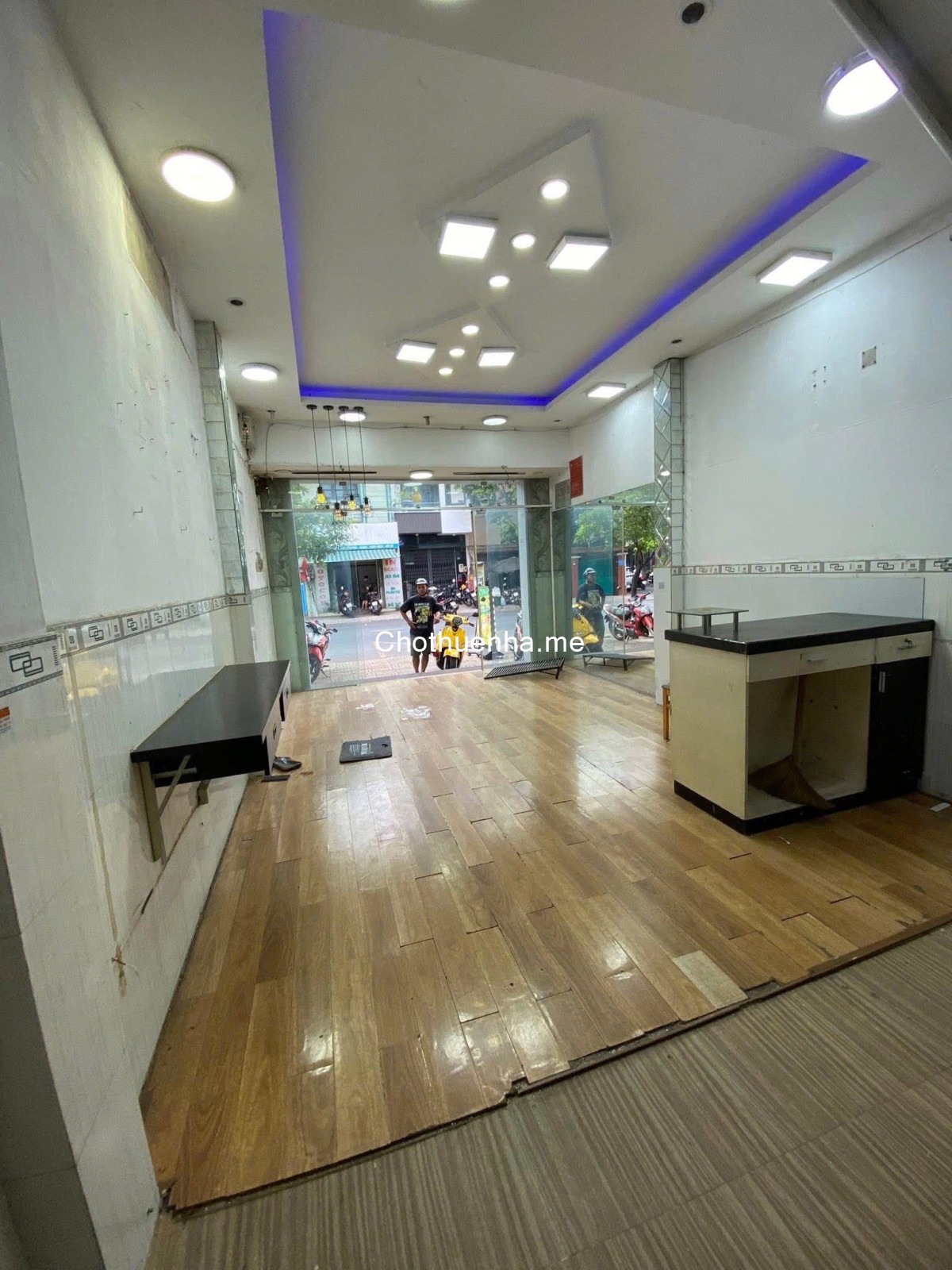 Cho thuê nhà 1 trệt – 1 lầu phù hợp ở kết hợp kinh doanh mặt tiền Độc Lập, quận Tân Phú