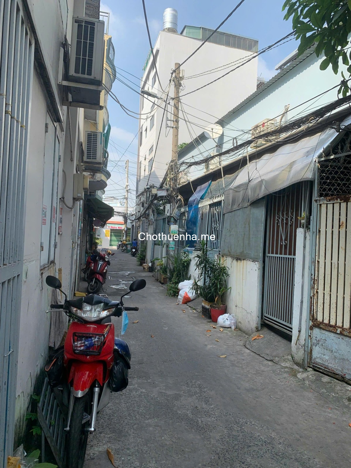 Cho thuê nhà HXH 142 Nguyễn Thị Thập,Quận 7 dt 5,5x18m, 3 lầu