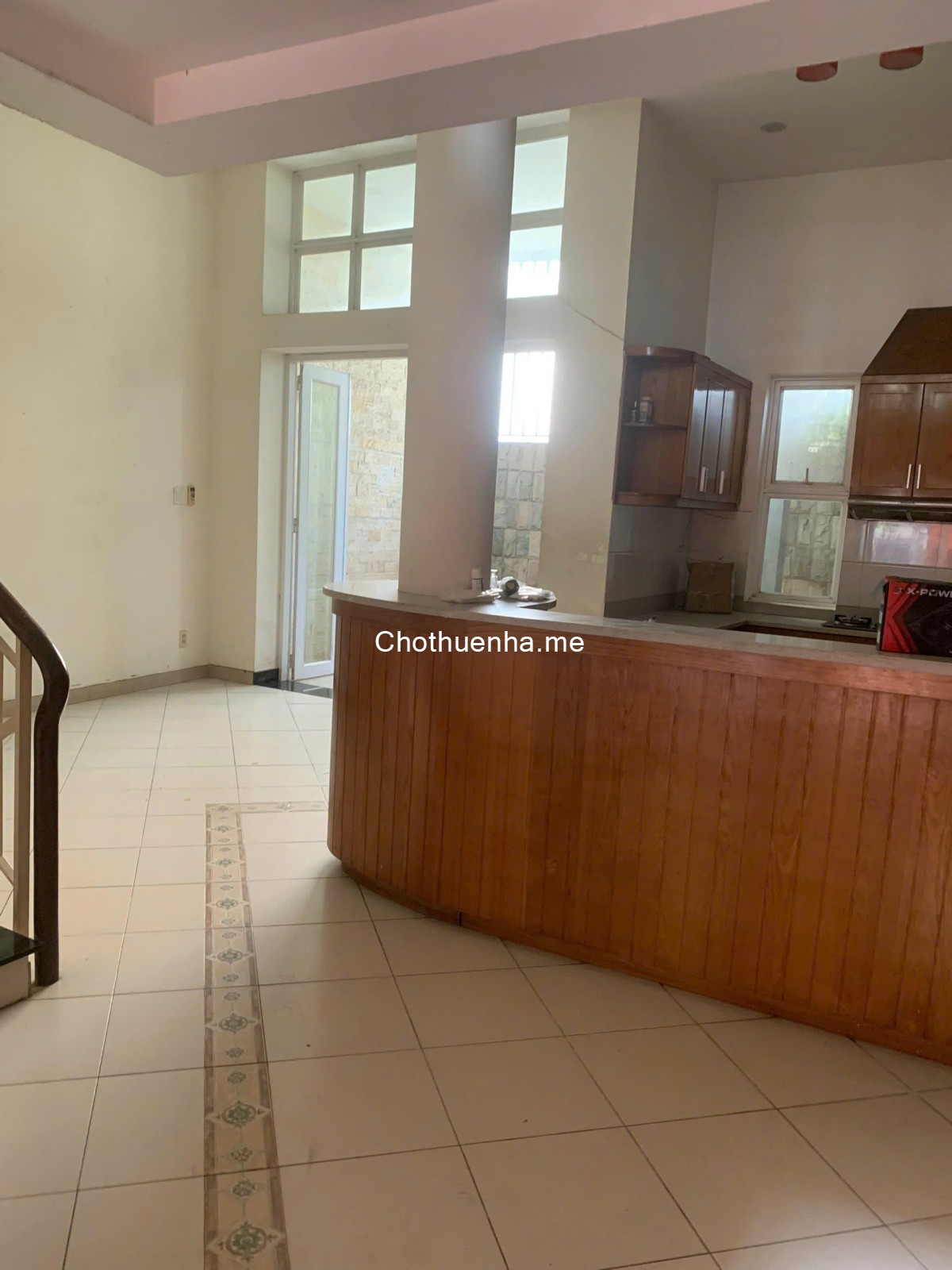 Cho thuê nhà HXH 142 Nguyễn Thị Thập,Quận 7 dt 5,5x18m, 3 lầu