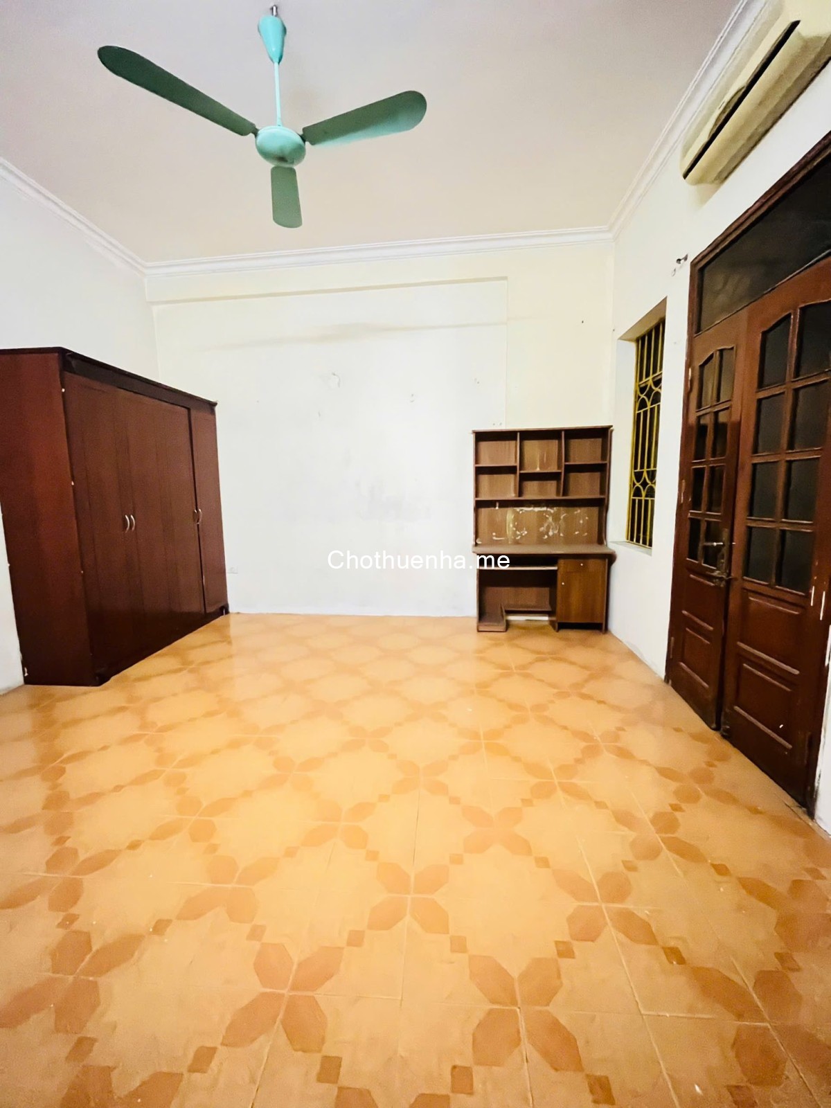 Cho thuê nhà nguyên căn ngõ 299/29 Hoàng Mai 3 tầng x 100m2, 5 ngủ, 5 wc, 12 triệu