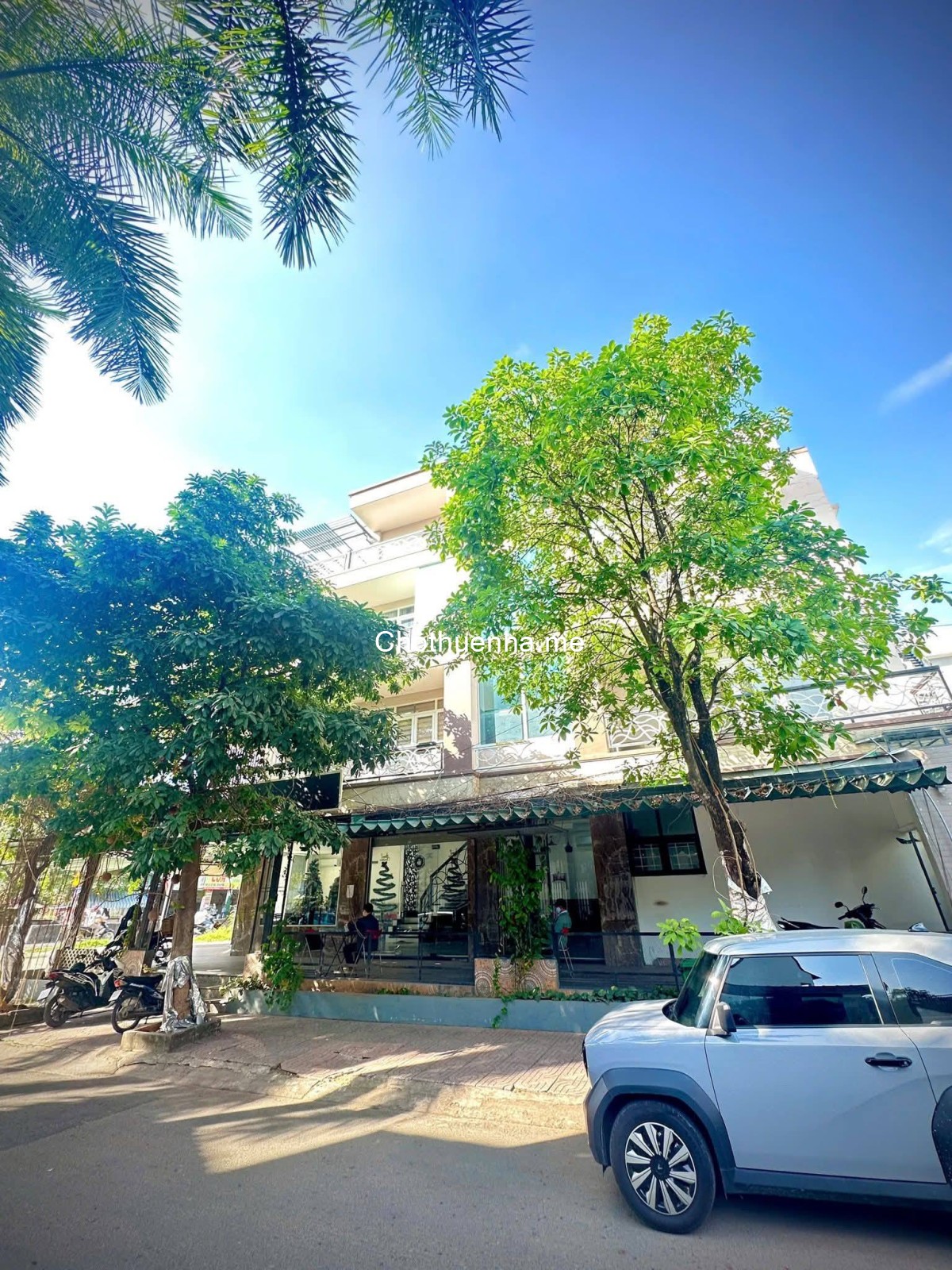 Cho Thuê Nhà 1 Trệt 2 Lầu – Góc 2 Mặt Tiền Q9