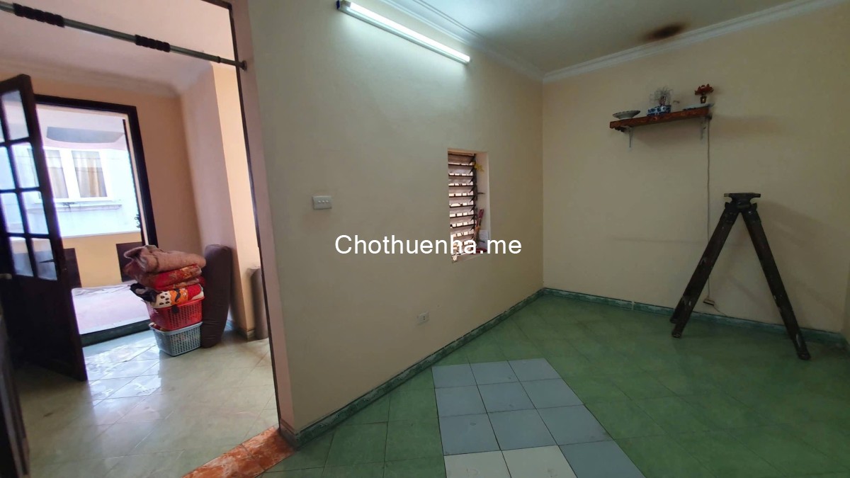 Cho thuê nhà nguyên căn ngõ 124 Vĩnh Tuy 50m2 x 3 tầng, 3 ngủ, 2 wc