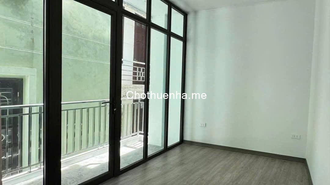 Cho thuê nhà mới Kinh Kong ngõ An Sơn 40m2 x 4 tầng, 4 ngủ, 14 Triệu vào ngay