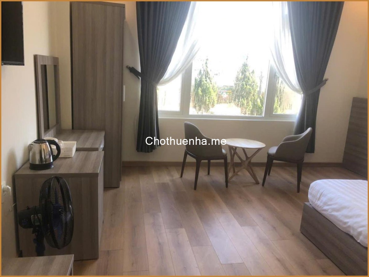 Cho thuê khách sạn 14 phòng đường Mạc Đỉnh Chi phường 4 Đà Lạt giá 45 triệu