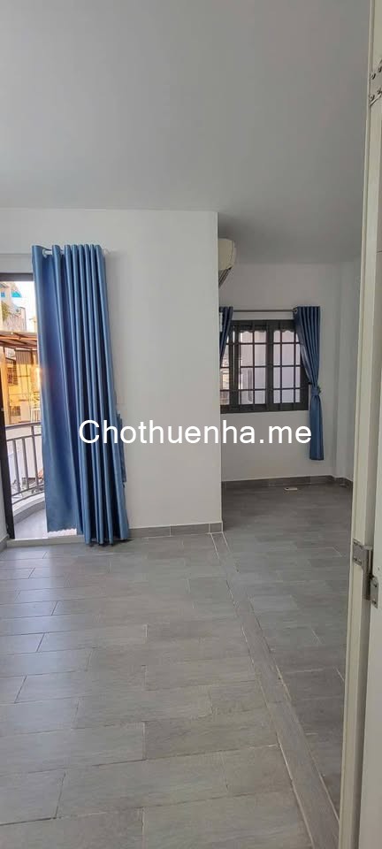 Cho thuê nhà góc Hưng Phú Q8, 1 trệt, 2 lầu, 2PN, giá 10.5 triệu