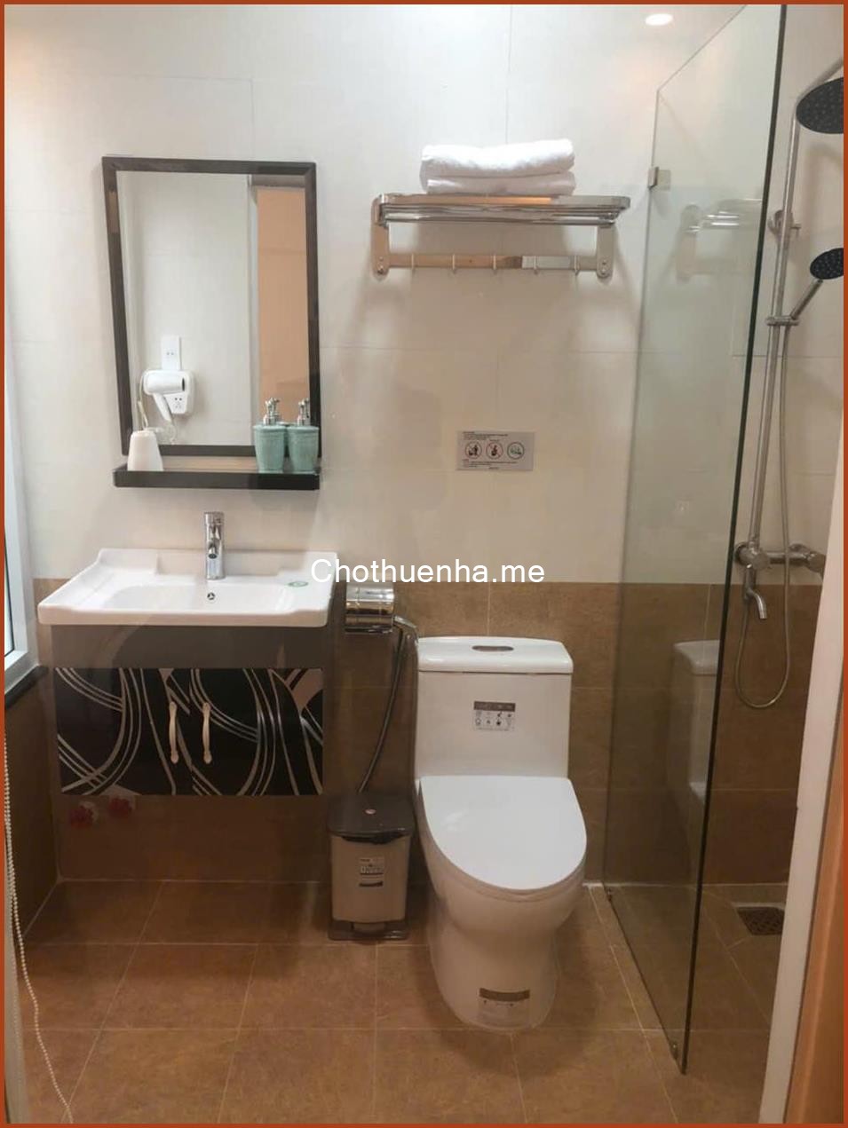 Cho thuê khách sạn 14 phòng đường Mạc Đỉnh Chi phường 4 Đà Lạt giá 45 triệu