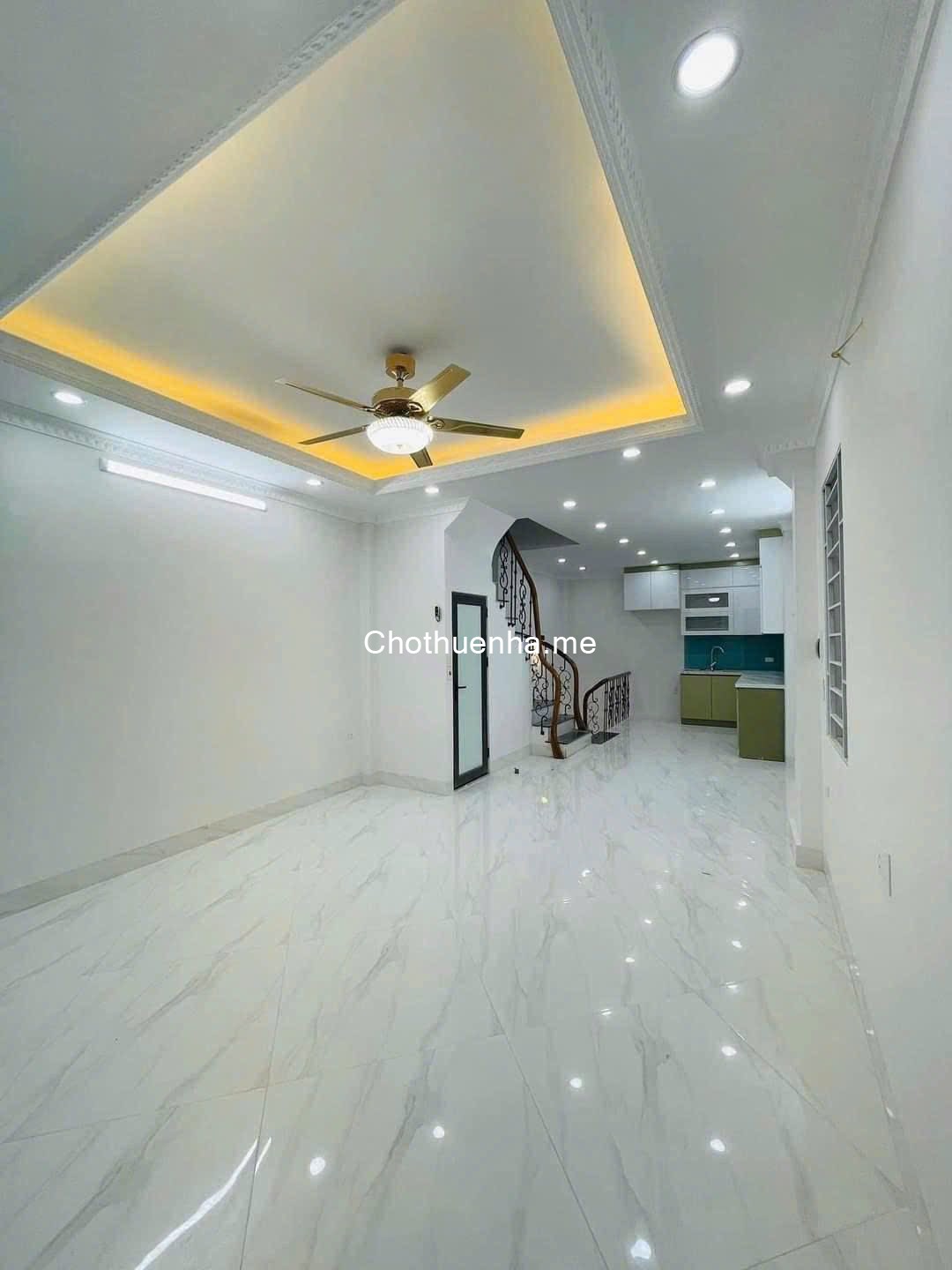 CC cần cho thuê nhà Trương Định 5 tầng x 45m2, 4 ngủ, 4 vệ sinh, 18 Triệu/tháng