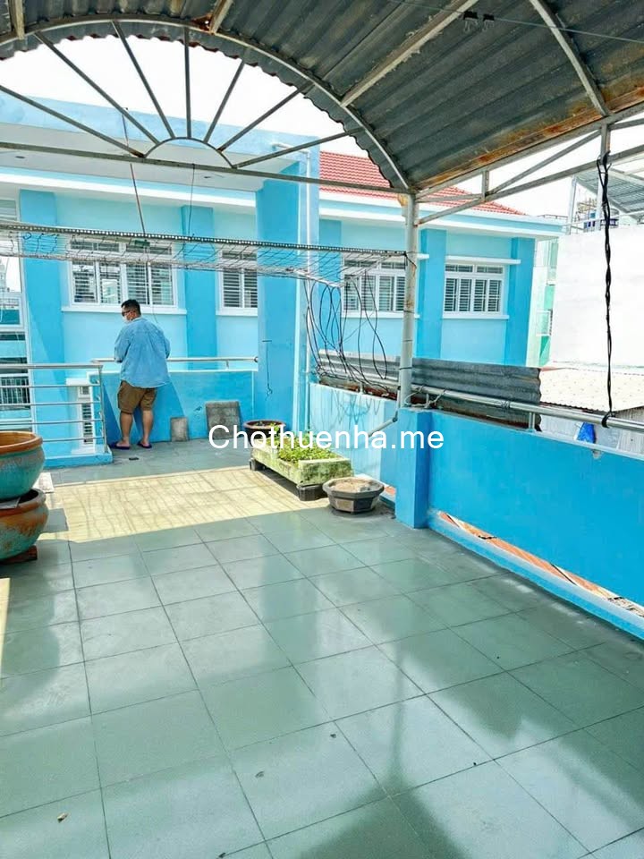 Cho thuê nhà 3 lầu 4 phòng ngủ, Hẻm Dương Bá Trạc, Phường 1, Quận 8