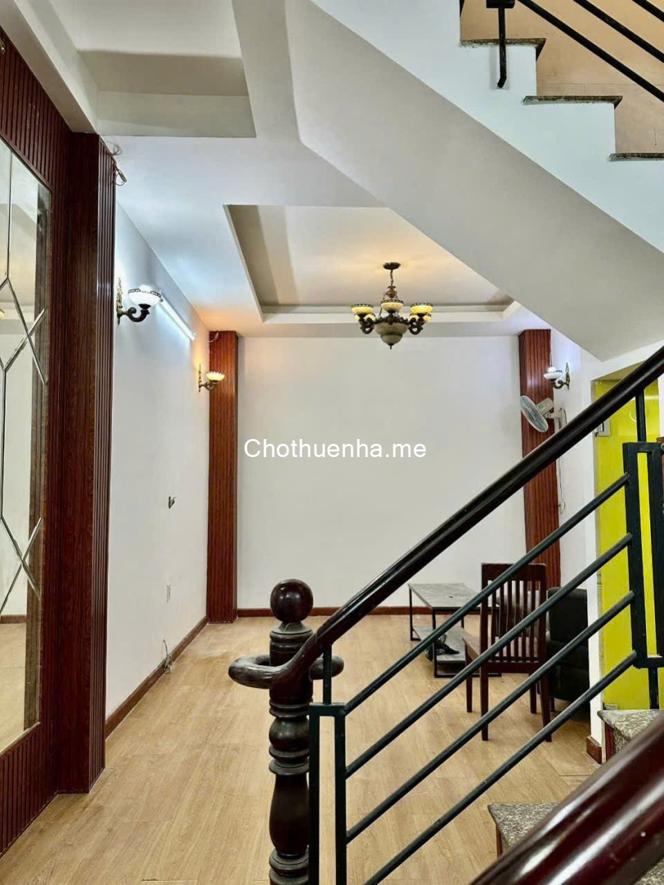 Cho thuê nhà nguyên căn 1 trệt 3 lầu, Nguyễn Thị Xíêu – ngay chân cầu Tân Thuận 2