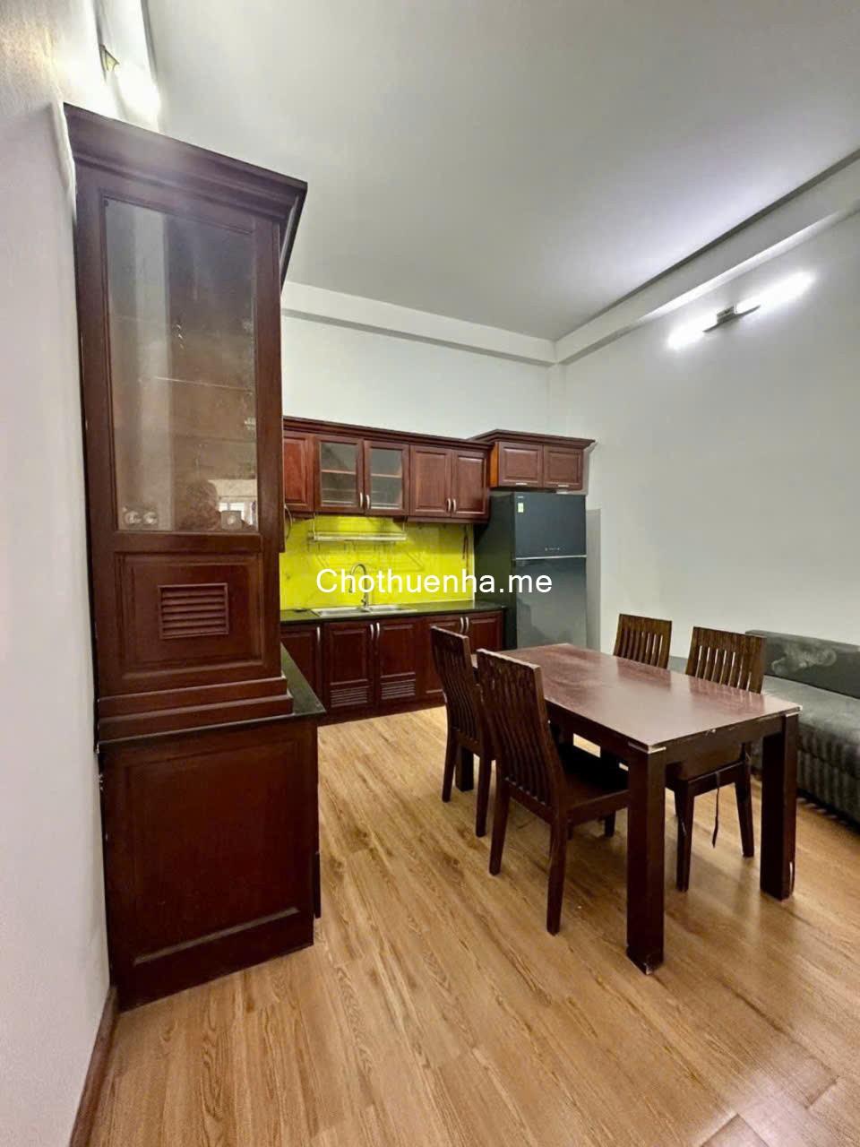 Cho thuê nhà nguyên căn 1 trệt 3 lầu, Nguyễn Thị Xíêu – ngay chân cầu Tân Thuận 2