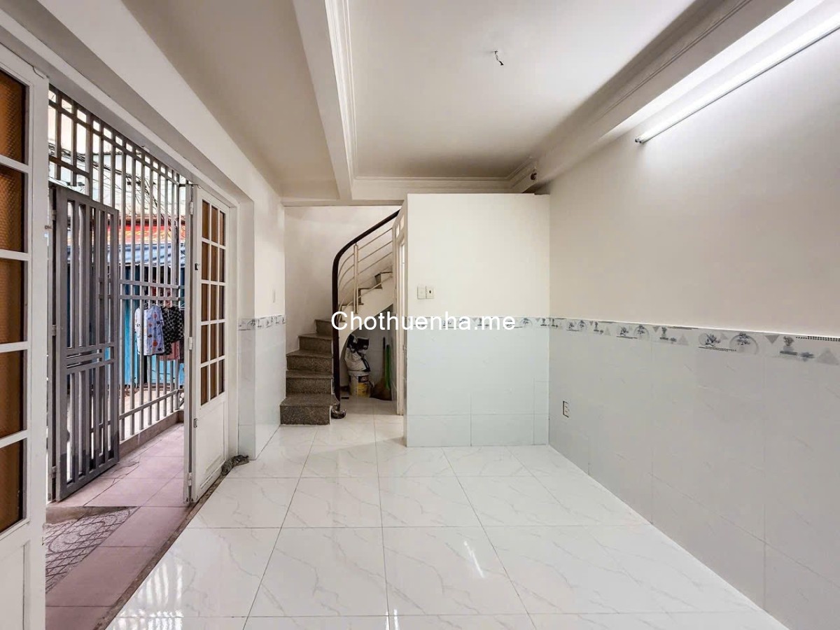 Nhà nguyên căn hẻm 3m, gần mặt tiền Trần Khắc Chân, Phù hợp ở gđ, nhóm bạn