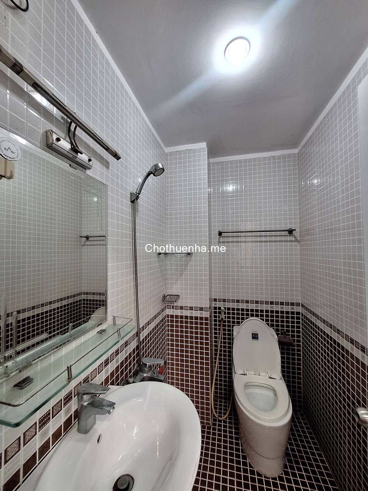 NHÀ NGUYÊN CĂN Q5 – 1 TRỆT 4 LẦU – CĂN GÓC 2 MẶT HẺM