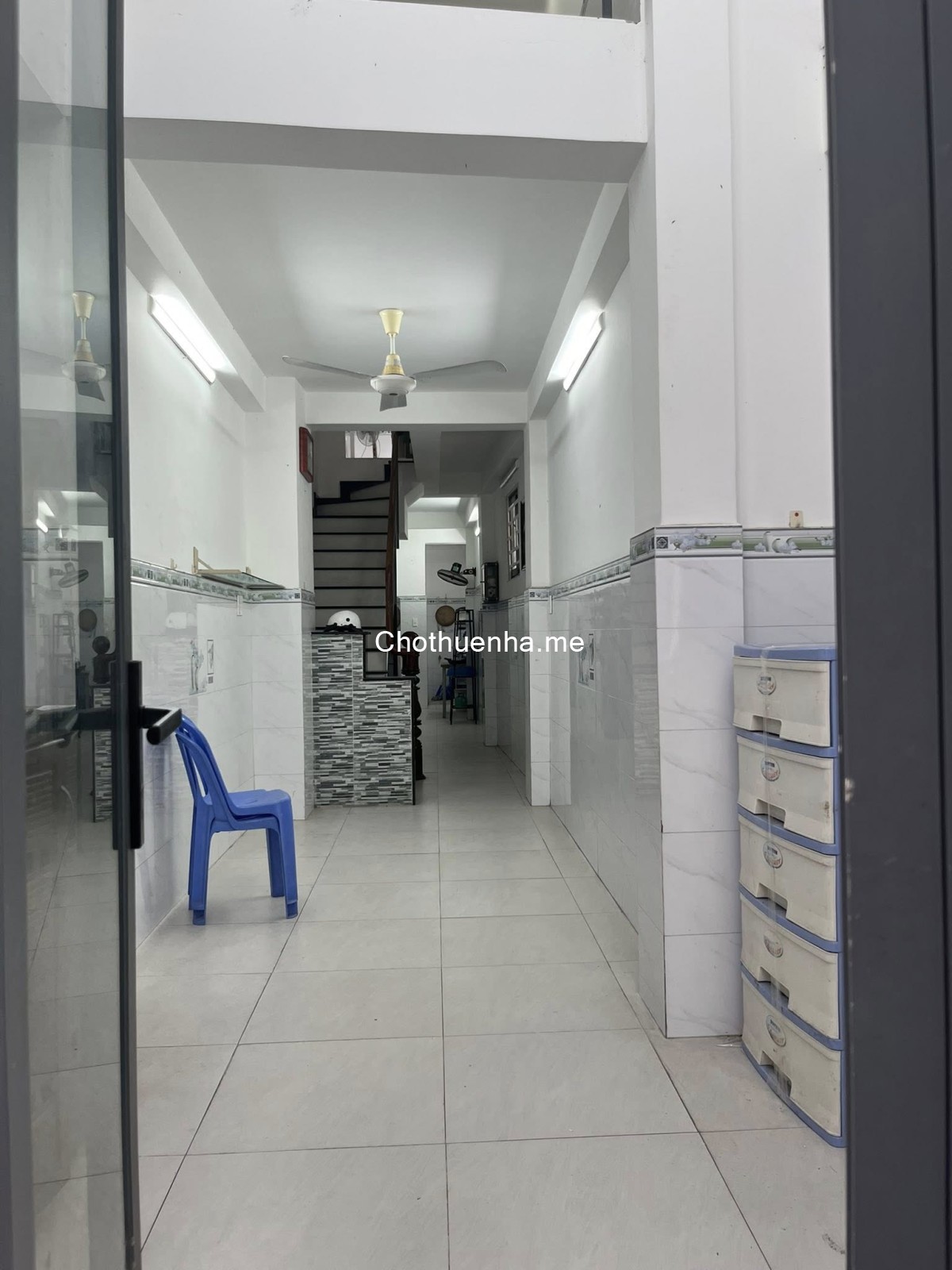 Nhà Nguyên Căn 1 trệt 2 lầu sân thượng, 4 phòng ngủ, Hẻm rộng Cách Mạng Tháng 8 , Phường 13, Quận 10