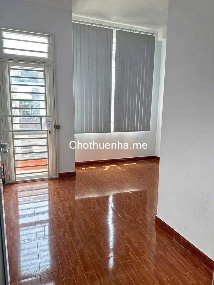 Cho thuê nhà Tân Chánh Hiệp, Quận 12, dt 4m*16m 1trệt 2 lầu 4pn 4wc, sân để xe máy rộngGiá 8tr/ th