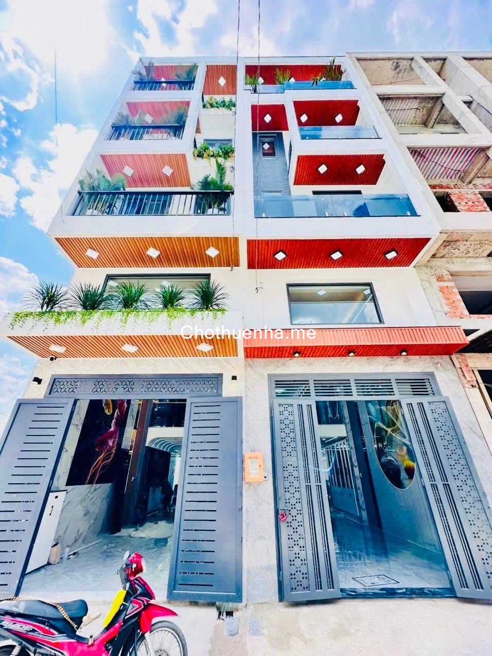 Nhà mới tinh TL37 Q12 – 4PN, hẻm 7m, có sân xe hơi