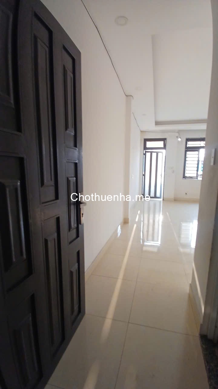 Nhà Tại Chợ 1 Trệt 1 Lầu, Lê Văn Quới