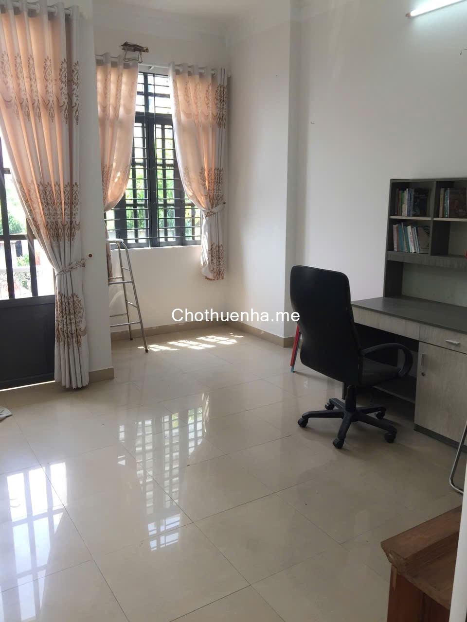Cho thuê nhà nguyên căn 1 trệt, 1 lầu – 2PN, 2WC – 160/91/47 Nguyễn Văn Quỳ, Phú Thuận
