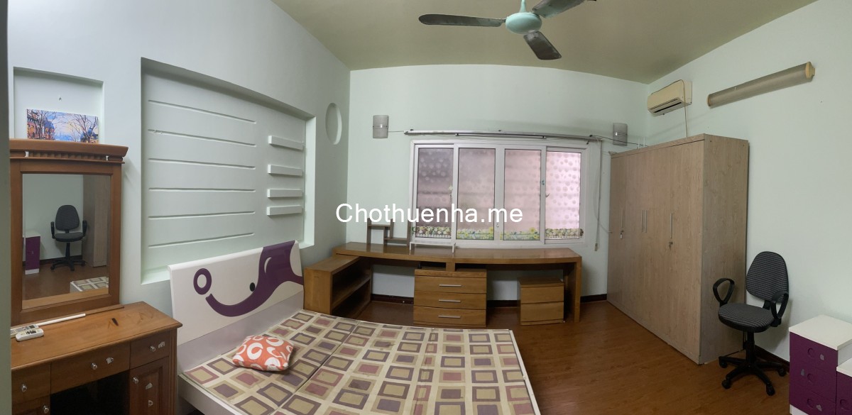 Cho thuê nhà nguyên căn tại ngõ 639 Hoàng Hoa Thám, Ba Đình. Vừa ở vừa kinh doanh. Chỉ 14tr