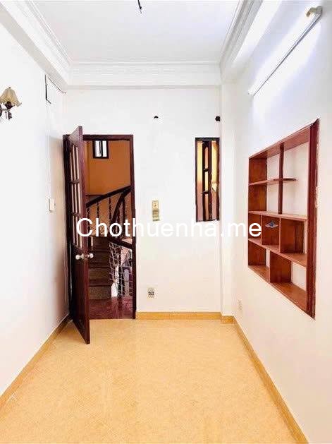 Cho thuê nhà 3pn 2wc hẻm Đoàn Văn Bơ, P.15, Q.4