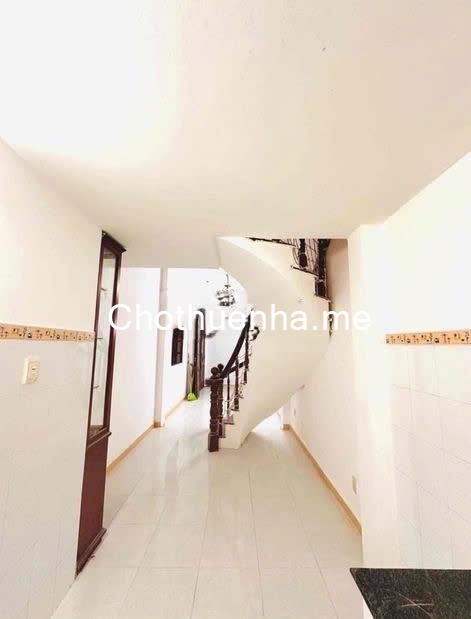 Cho thuê nhà 3pn 2wc hẻm Đoàn Văn Bơ, P.15, Q.4