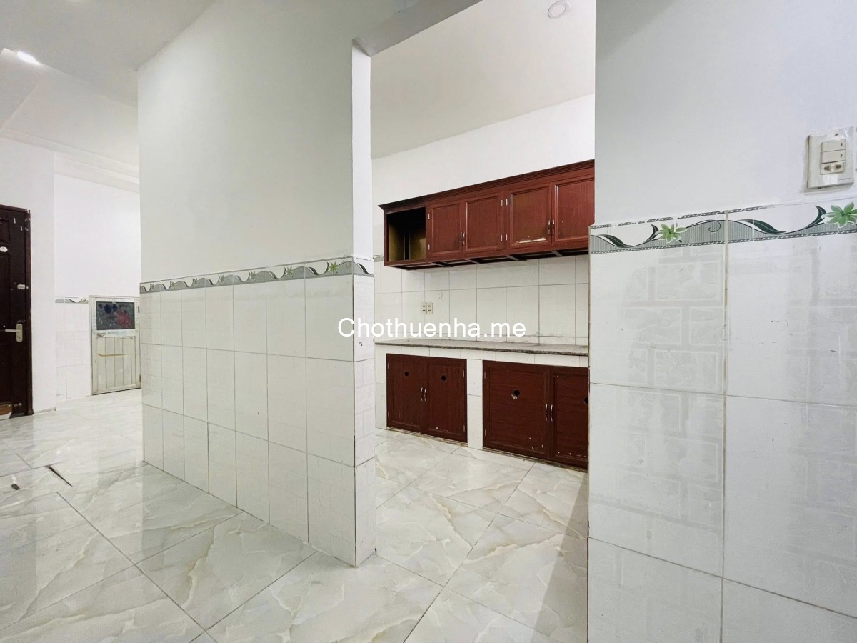 Cho thuê nhà nguyên căn đướng 785, 50m2, 1PN, giá chỉ 4.x