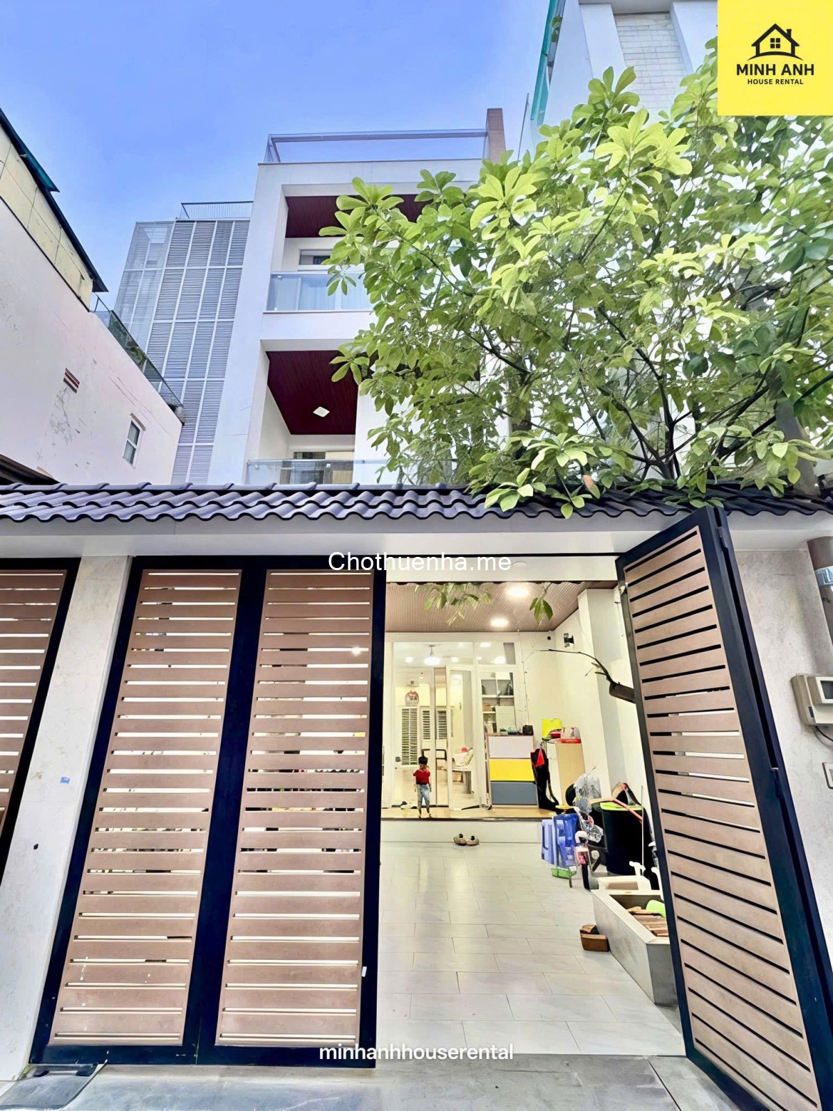 Cho thuê nhà HXH 2 lầu, 4PN - 3WC, Bạch Đằng P2 Tân Bình