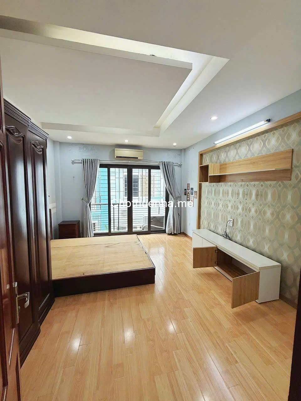 Cho thuê nhà ngõ oto Giáp Nhị 32 m2 * 5 tầng, 3 phòng ngủ, 4 vệ sinh, 12 triệu