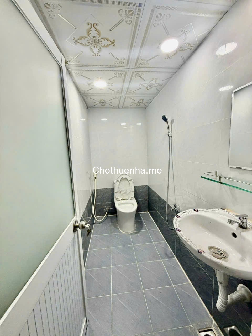 Cho thuê nhà mới xây – nội thất như hình, hẻm xe hơi 1135 Huỳnh Tấn Phát, Phú Thuận