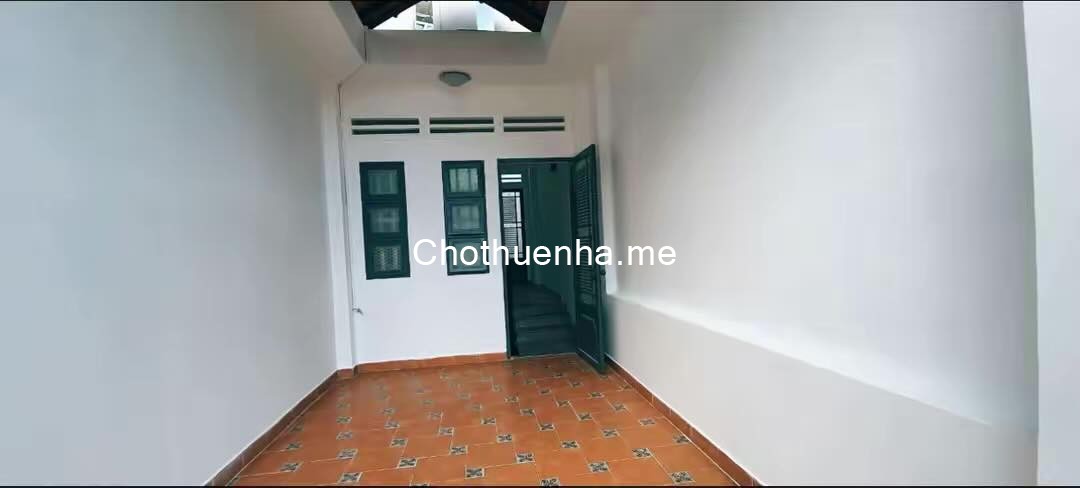 Cho thuê nhà Lê Văn Sỹ, Phường 1, Tân Bình, trệt + 3 lầu – 4PN, 3WC