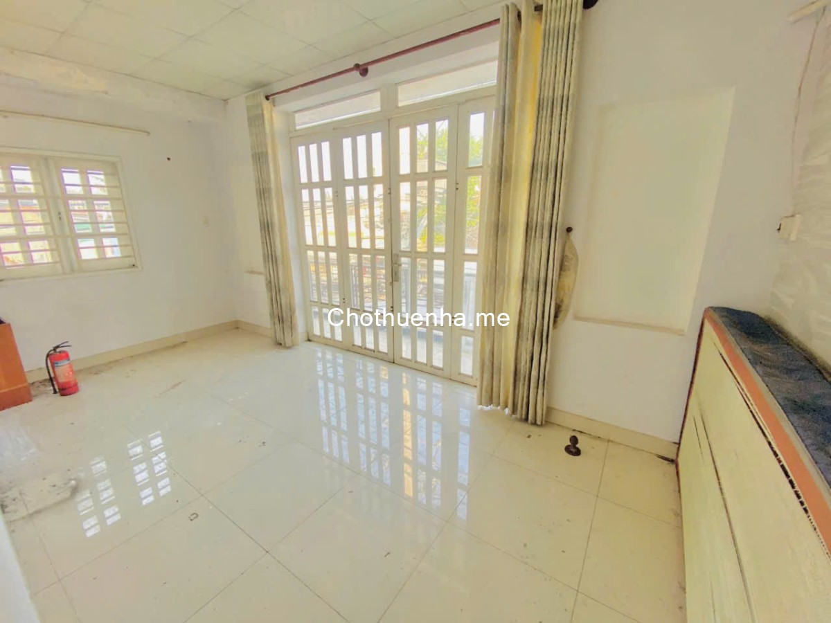 Cho thuê nhà góc 2mt đường Lê Văn Lương, Quận 7 dt 6x20m, 1 lầu trống suốt