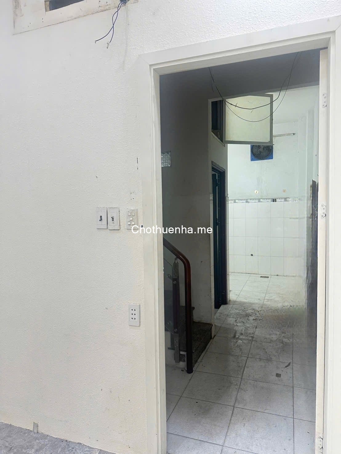 CHO THUÊ NHÀ MẶT TIỀN LÒ SIÊU, P16, Q11