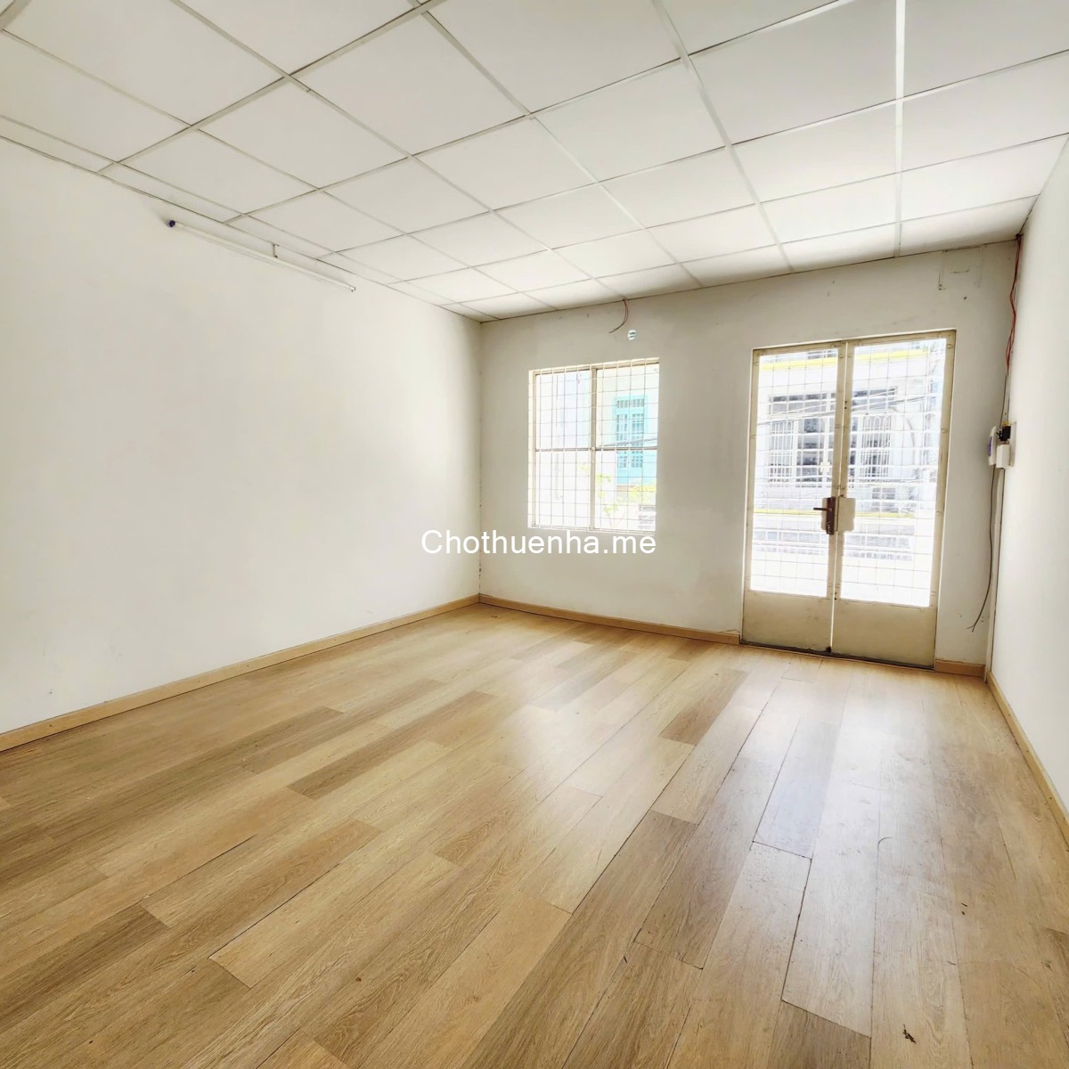 Cho thuê nhà 2 tầng 3pn 2vs Lạc Long Quân, p5, Quận 11