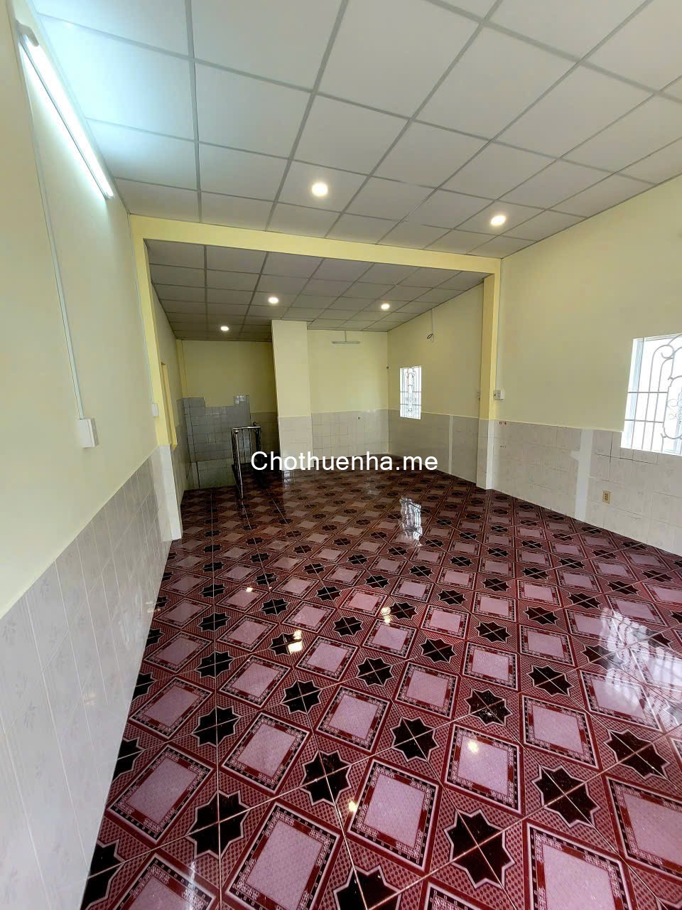 Cho thuê nhà 5 x 10m, 1 trệt + 1 lầu – 2WC, Trần Văn Khánh, Q7