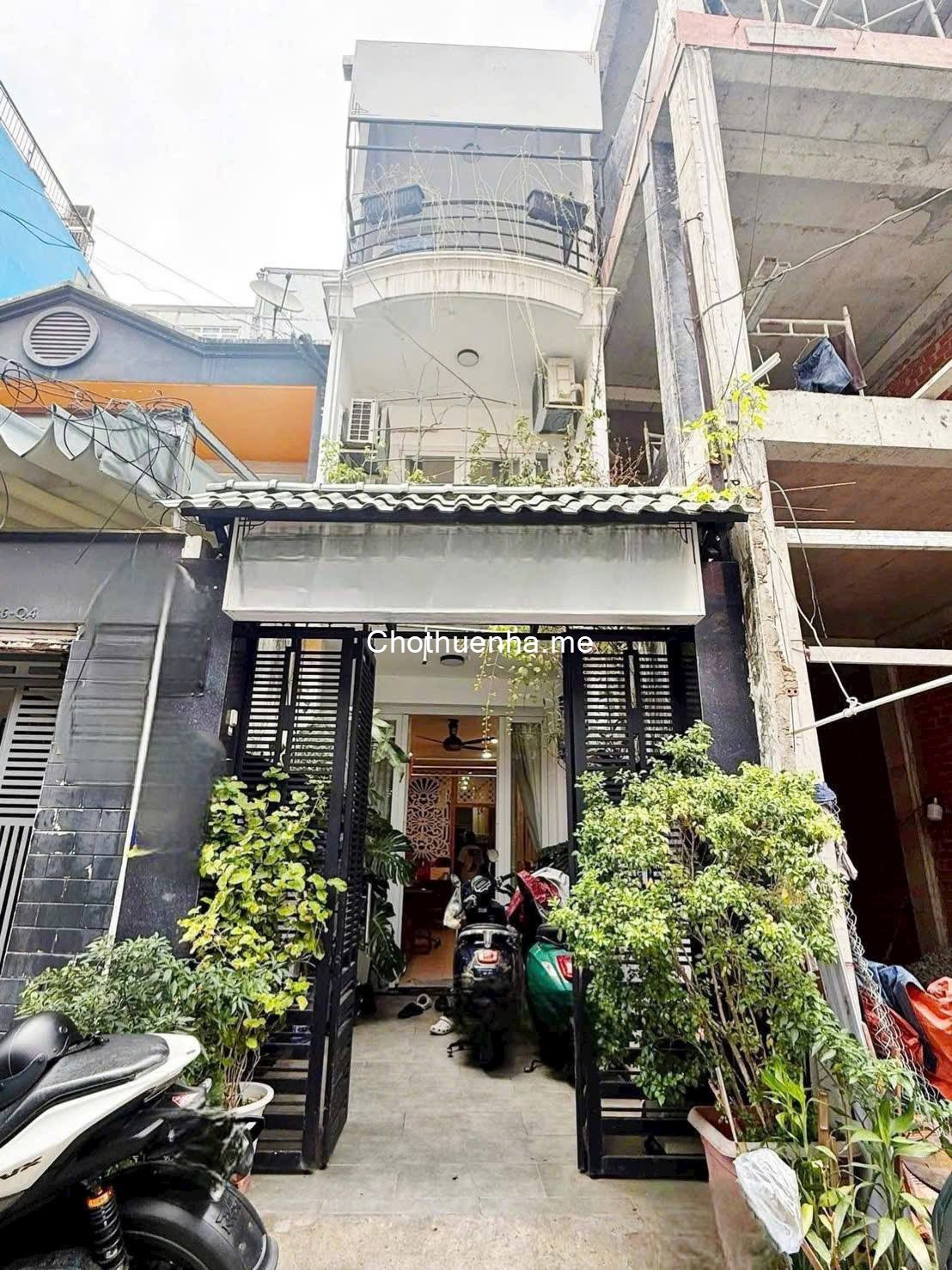 Hẻm đường Bến Vân Đồn, P. Khánh Hội – khu an ninh, thuận tiện di chuyển