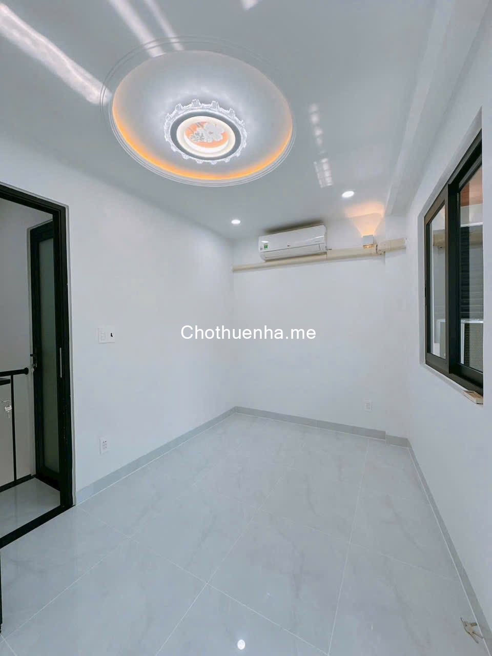 Cho thuê nhà 2 tầng, hẻm 3 gác tới nhà đường Tôn Đản Quận 4