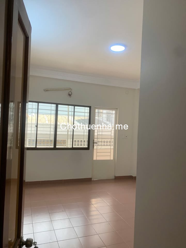 Cho thuê nhà 1 trệt – 3 lầu, mới, sạch đẹp – kinh doanh tự do đa ngành