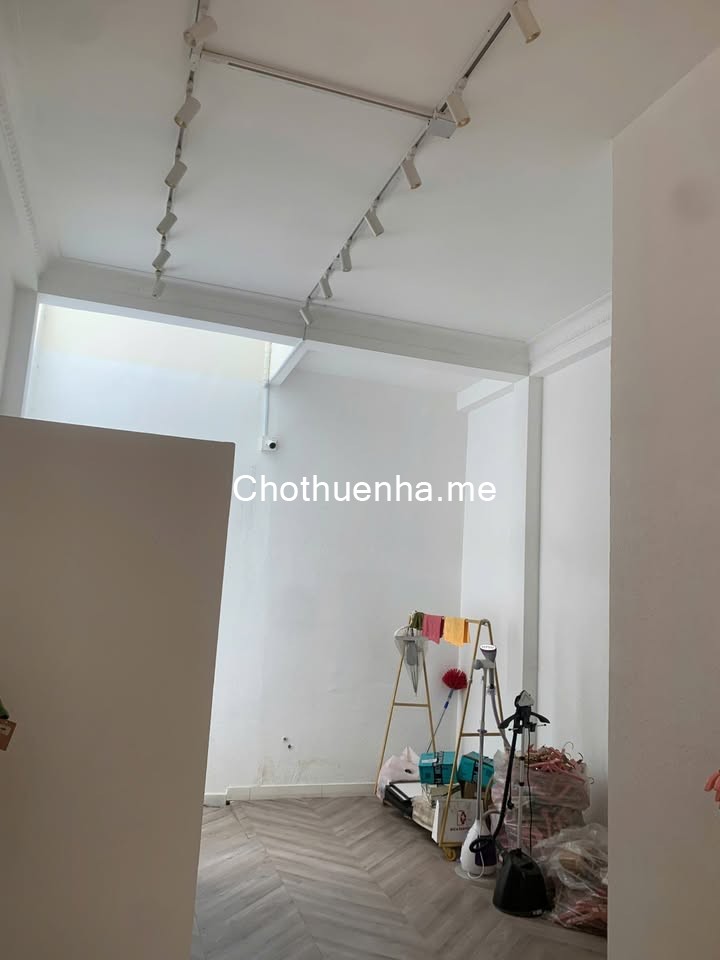 Cho thuê nhà 1 trệt – 3 lầu, mới, sạch đẹp – kinh doanh tự do đa ngành