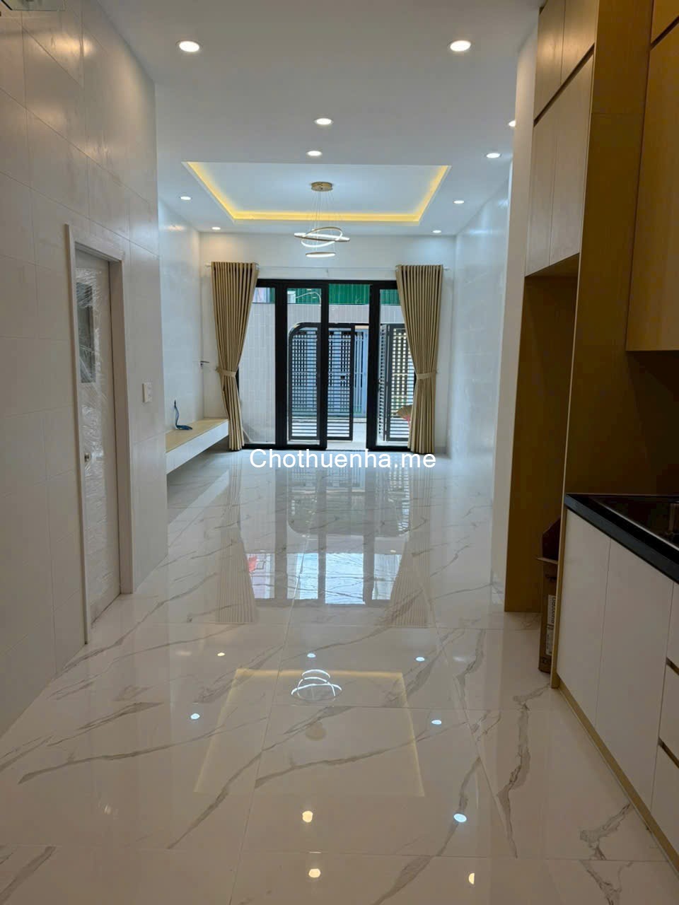 Nhà 1 trệt 2 lầu hẻm xe hơi gần ngã ba Mỹ Thành đường Hoàng Hữu Nam