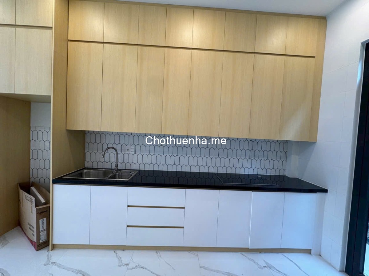 Nhà 1 trệt 2 lầu hẻm xe hơi gần ngã ba Mỹ Thành đường Hoàng Hữu Nam