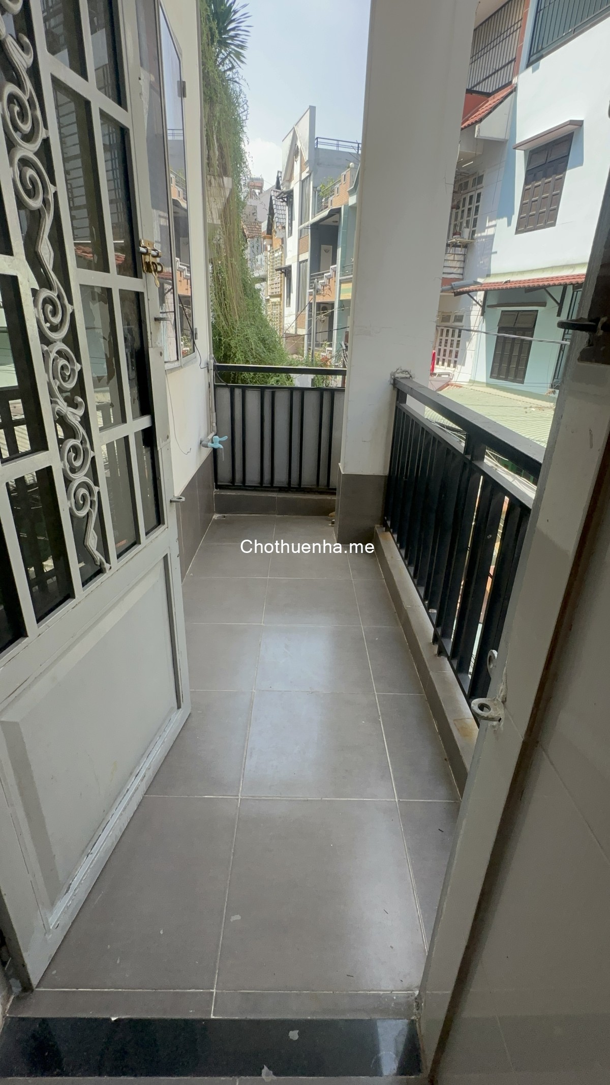 12 củ - Nhà Gò Vấp (Phạm Văn Chiêu) * 4.5x12m (nở hậu 5x14m), trệt 3 lầu, 3 PN, 3 WC.