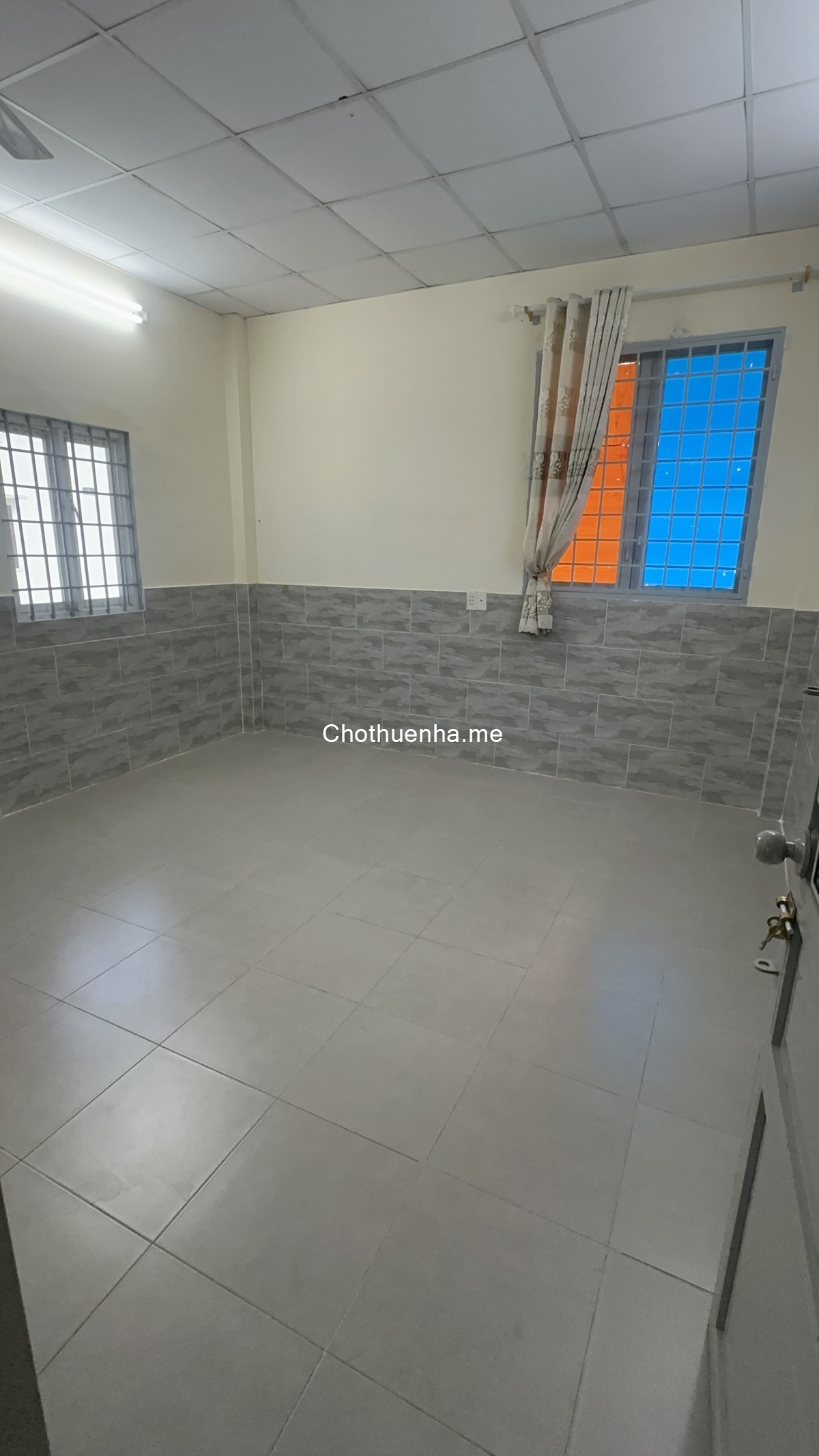 12 củ - Nhà Gò Vấp (Phạm Văn Chiêu) * 4.5x12m (nở hậu 5x14m), trệt 3 lầu, 3 PN, 3 WC.