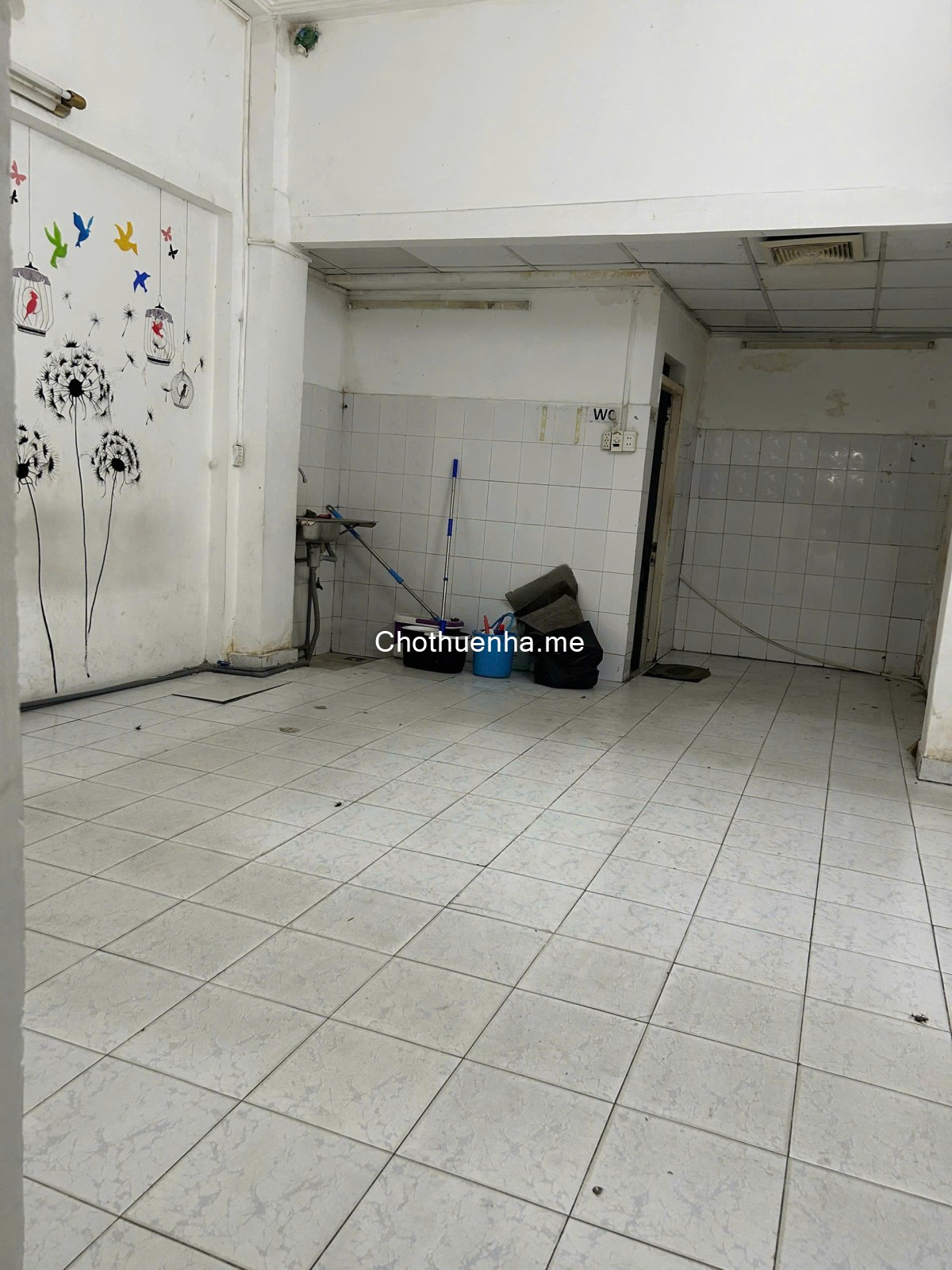 Cho thuê nhà 5 tầng mặt tiền Lê Hồng Phong, gần ngã tư 3 Tháng 2 giá tốt