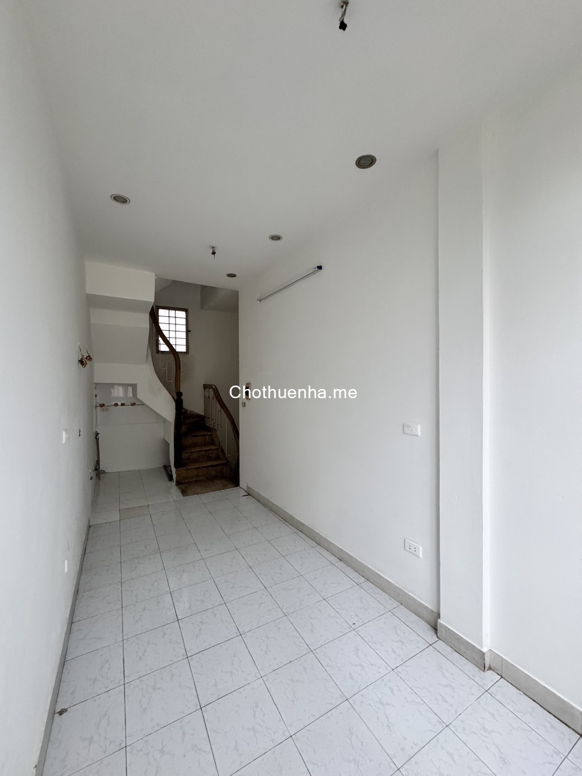 CHÍNH CHỦ CHO THUÊ NHÀ MẶT PHỐ 80 KIM MÃ – VỊ TRÍ ĐẸP, SẠCH SẼ, THOÁNG SÁNG, KINH DOANH NGAY