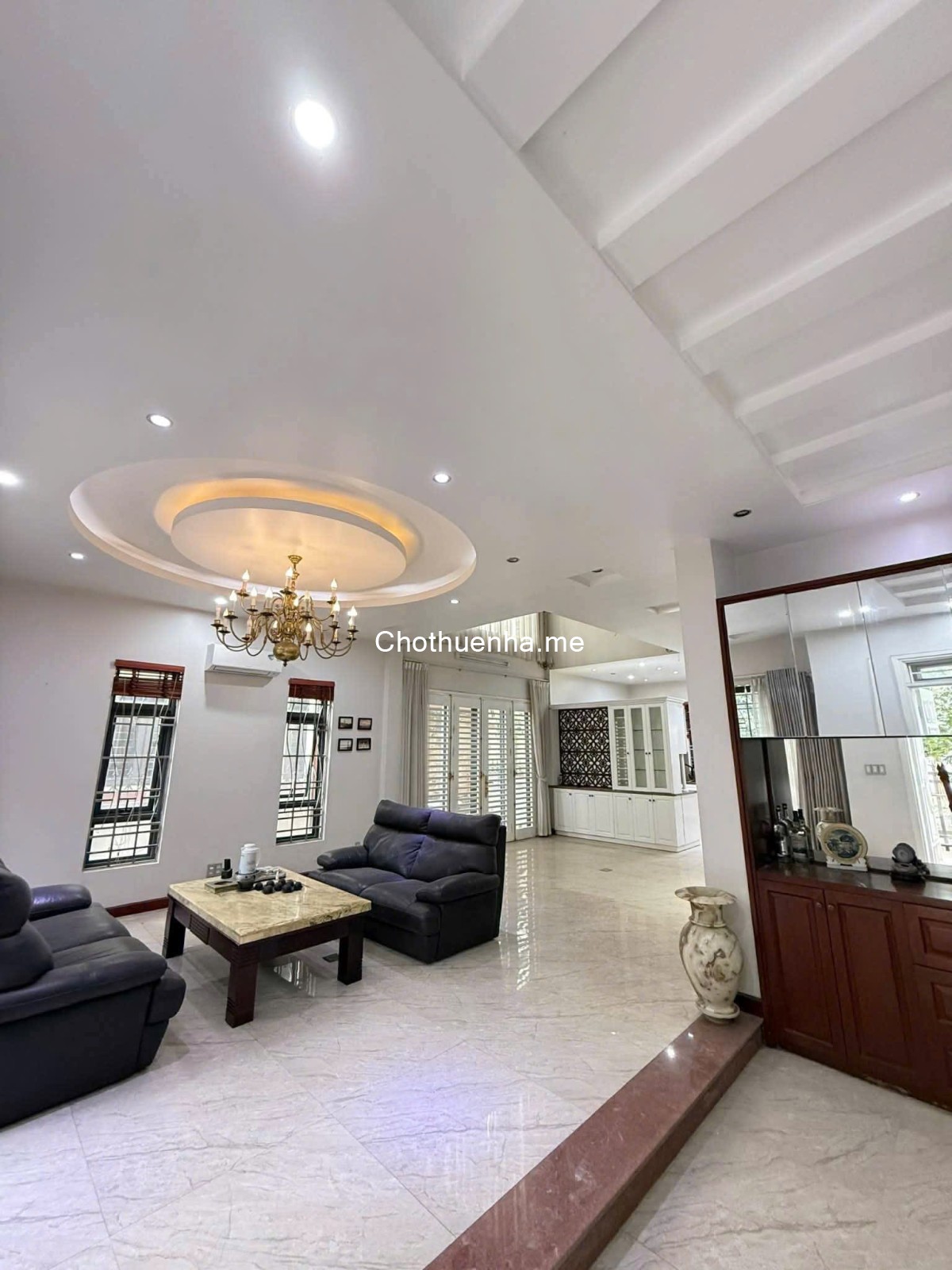 Cho thuê nhà ngõ oto Triều Khúc 35 m2 x 5 tầng, 3 ngủ, -Giá 12 triệu