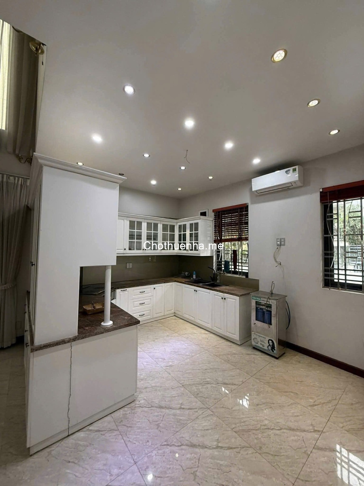 Cho thuê nhà ngõ oto Triều Khúc 35 m2 x 5 tầng, 3 ngủ, -Giá 12 triệu
