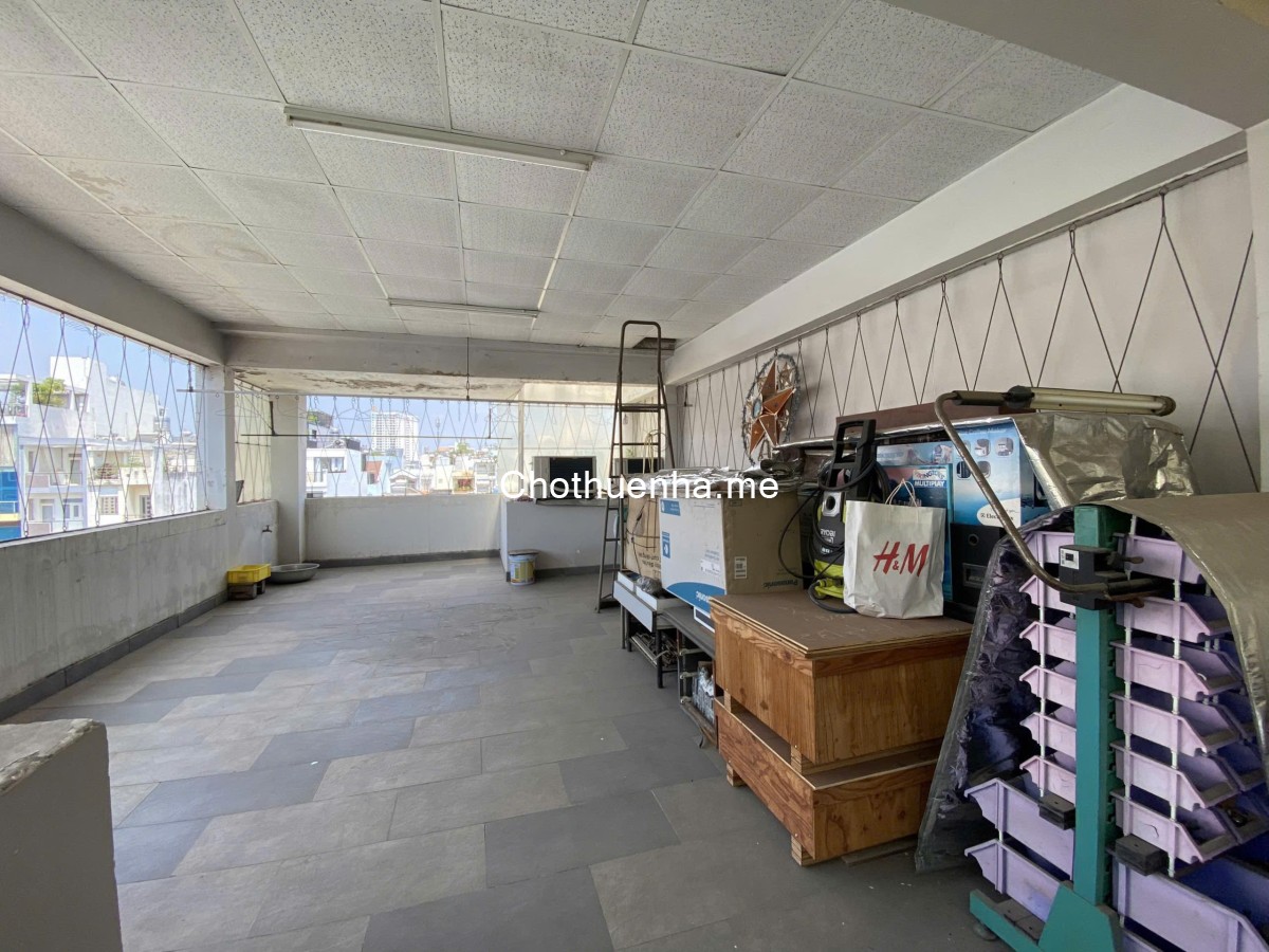 Cho thuê nhà phố mặt tiền cạnh LOTTE, Tân Quy, Quận 7